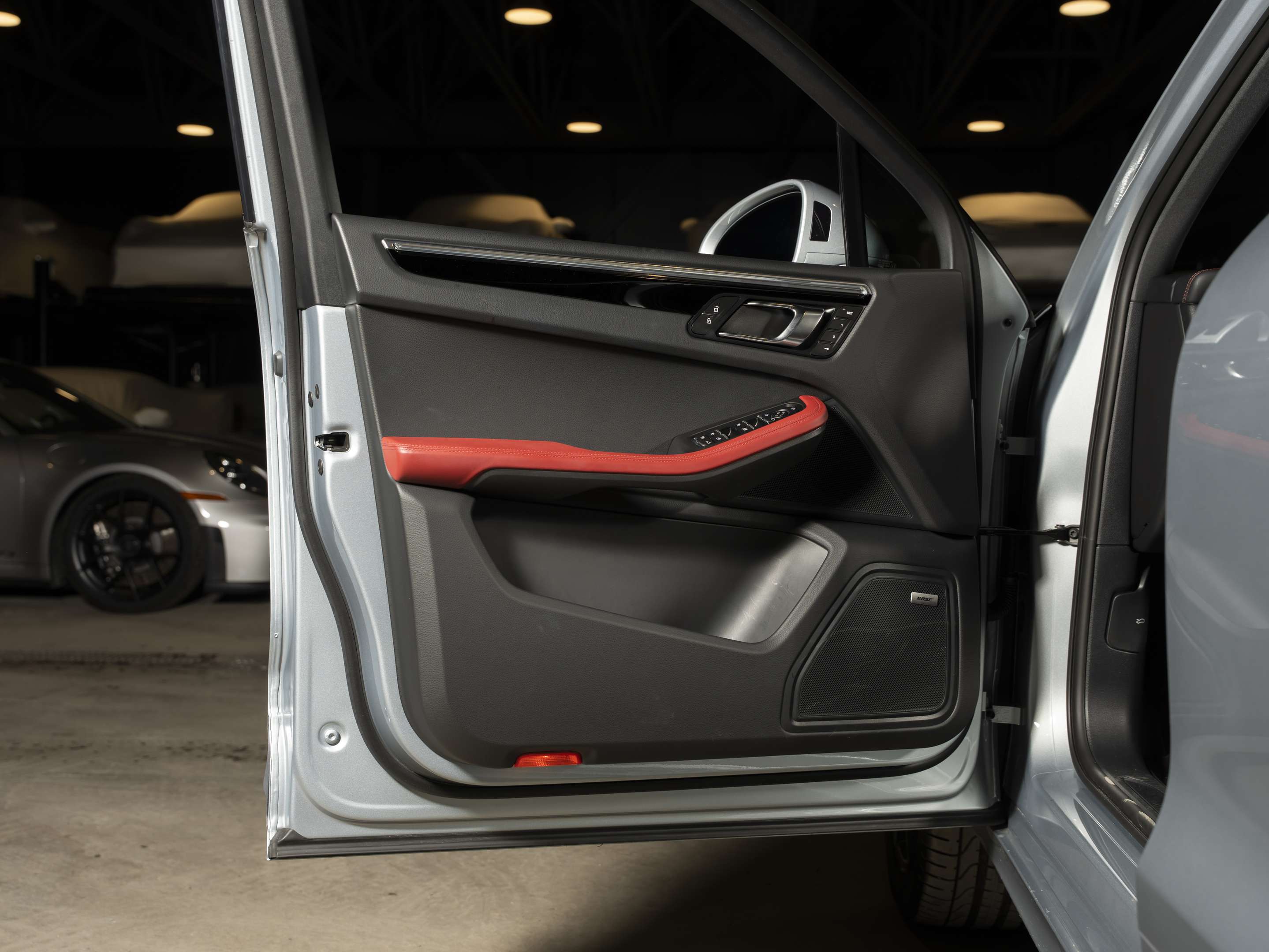 2025 Porsche Macan 2025 Macan - Certifié Porsche Approved thumb 23