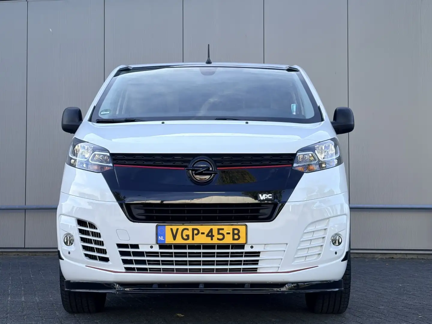 Opel Vivaro 2.0 CDTI L2H1 VPC - uniek! - Nap - camera - airco Wit - 2