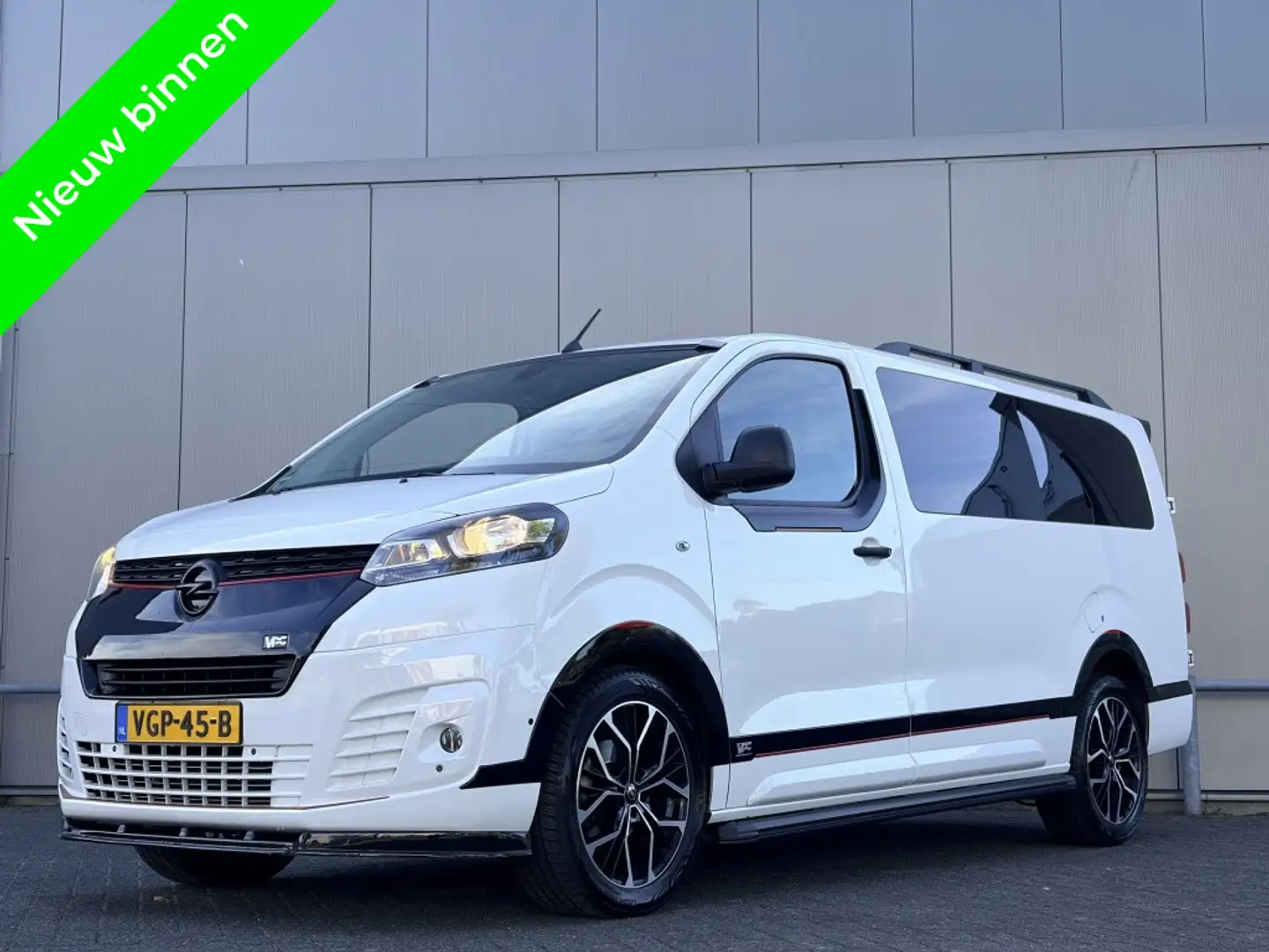 Opel Vivaro 2.0 CDTI L2H1 VPC - uniek! - Nap - camera - airco Wit - 1