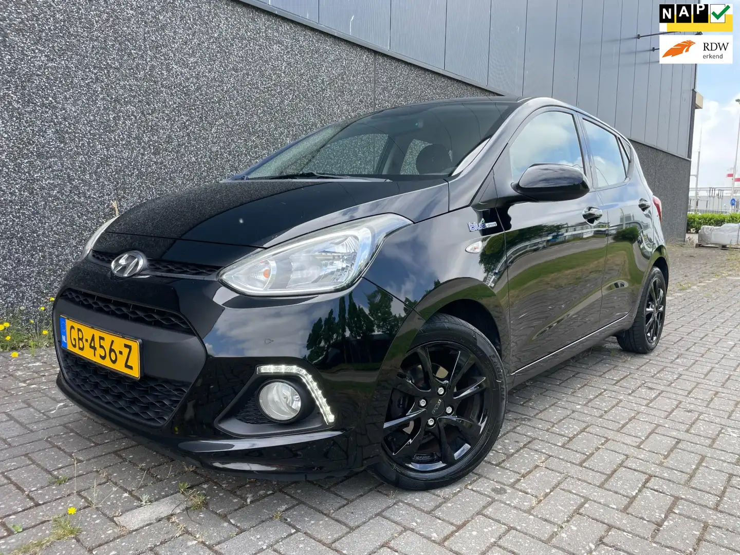 Hyundai i10 1.0i i-Motion Comfort Plus/Recent onderhouden! APK Noir - 1