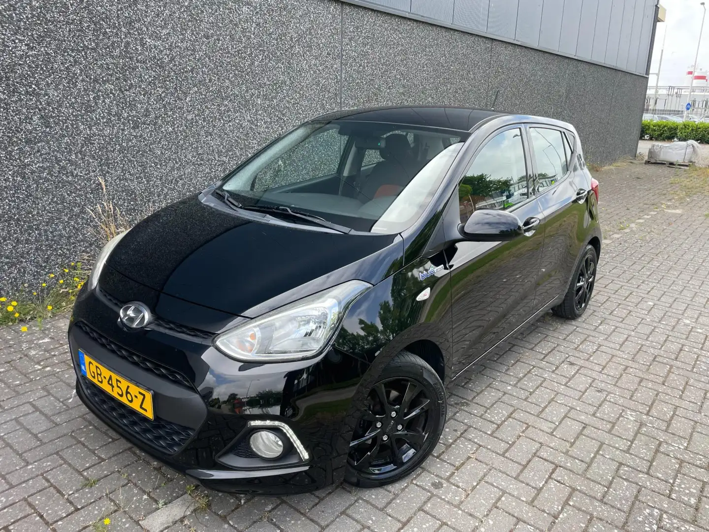Hyundai i10 1.0i i-Motion Comfort Plus/Recent onderhouden! APK Noir - 2