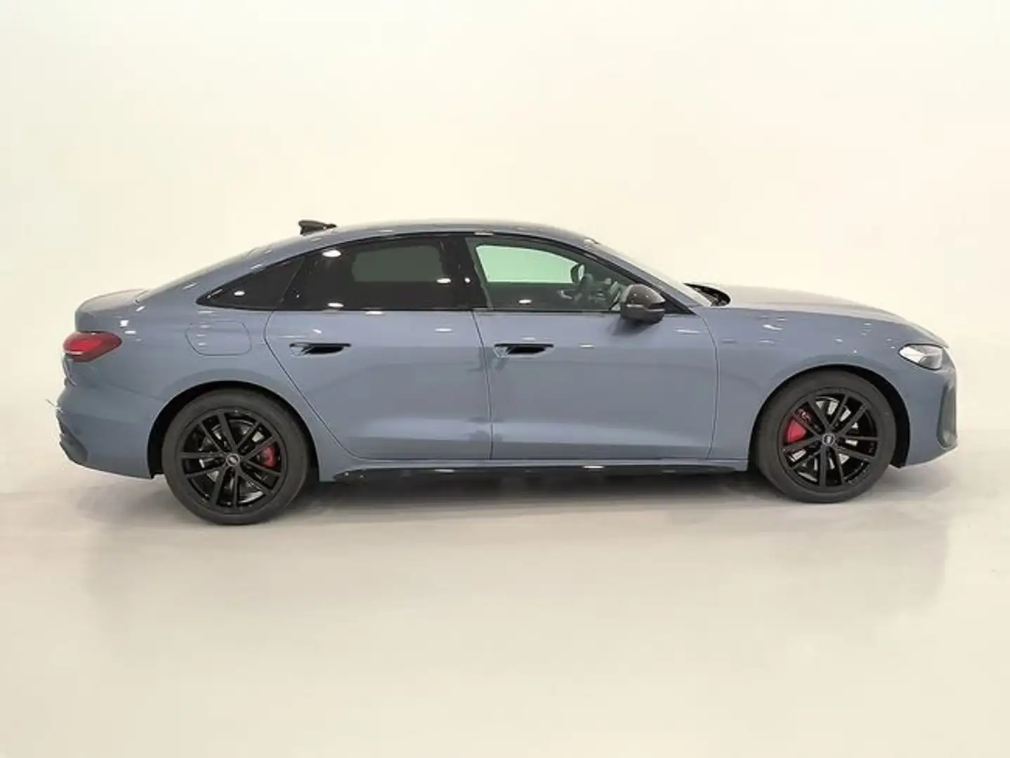 Audi A5 Avant e-hybrid S line quattro S tronic Bleu - 2
