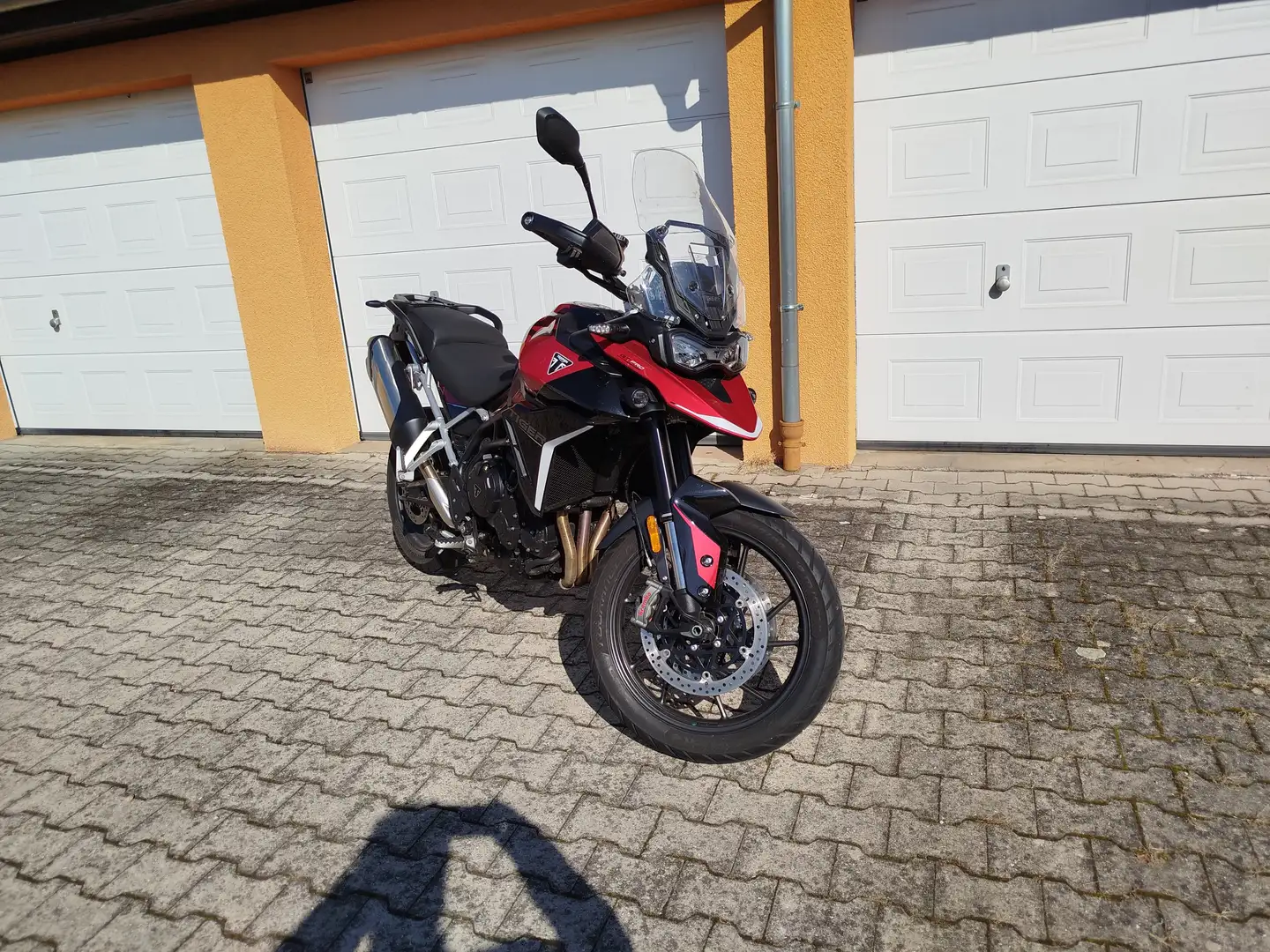 Triumph Tiger 900 GT Pro Rouge - 2