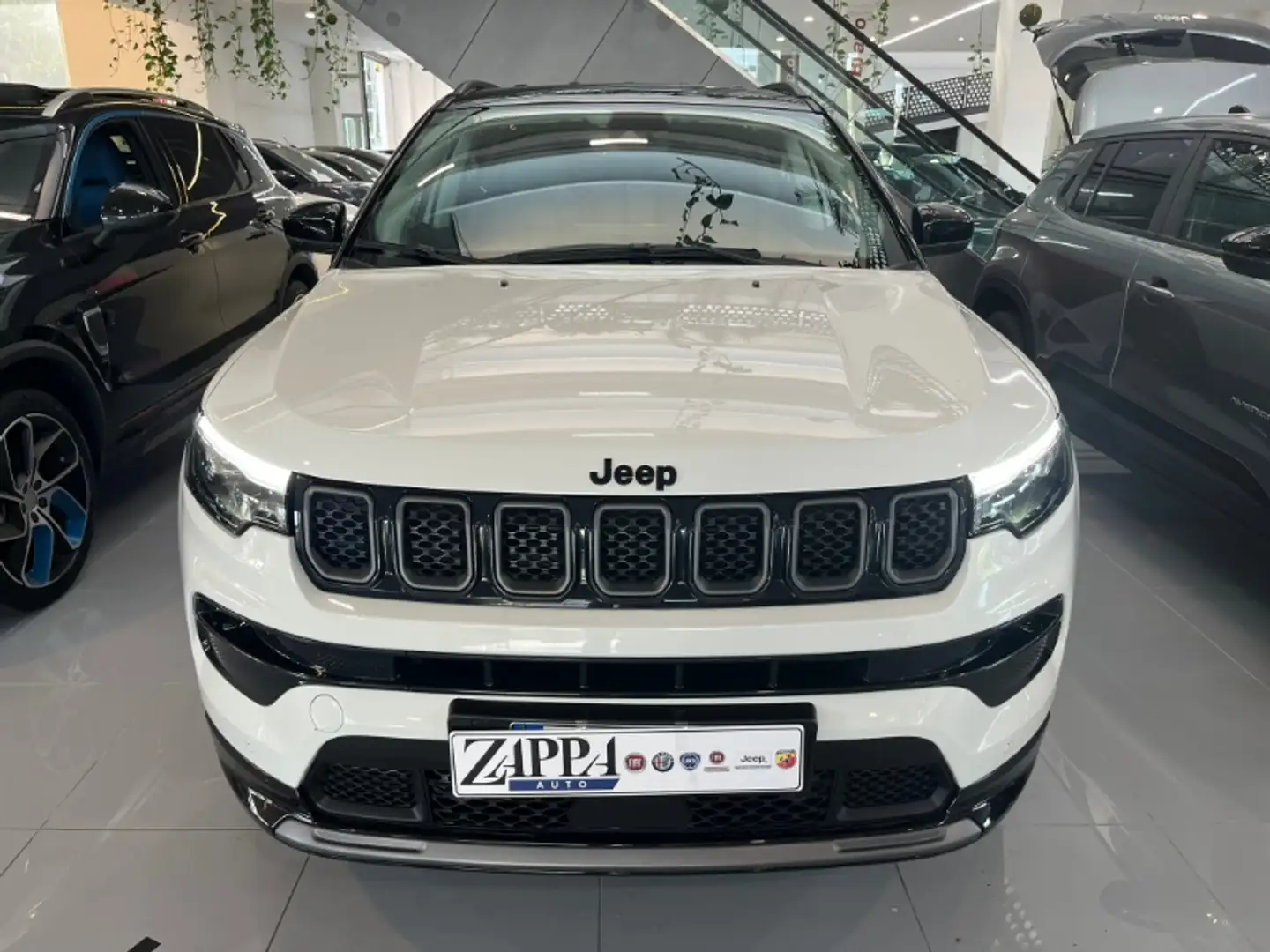 Jeep Compass 1.5 Turbo T4 130 CV MHEV 2WD Summit Blanc - 2