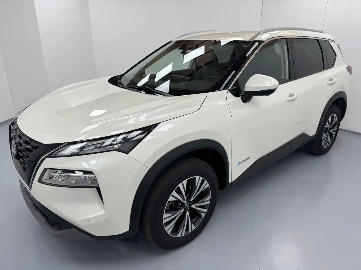 Nissan X-Trail 1.5 e-Power e-4orce 4WD 7POSTI N-CONNECTA PROMO!!! Weiß - 1