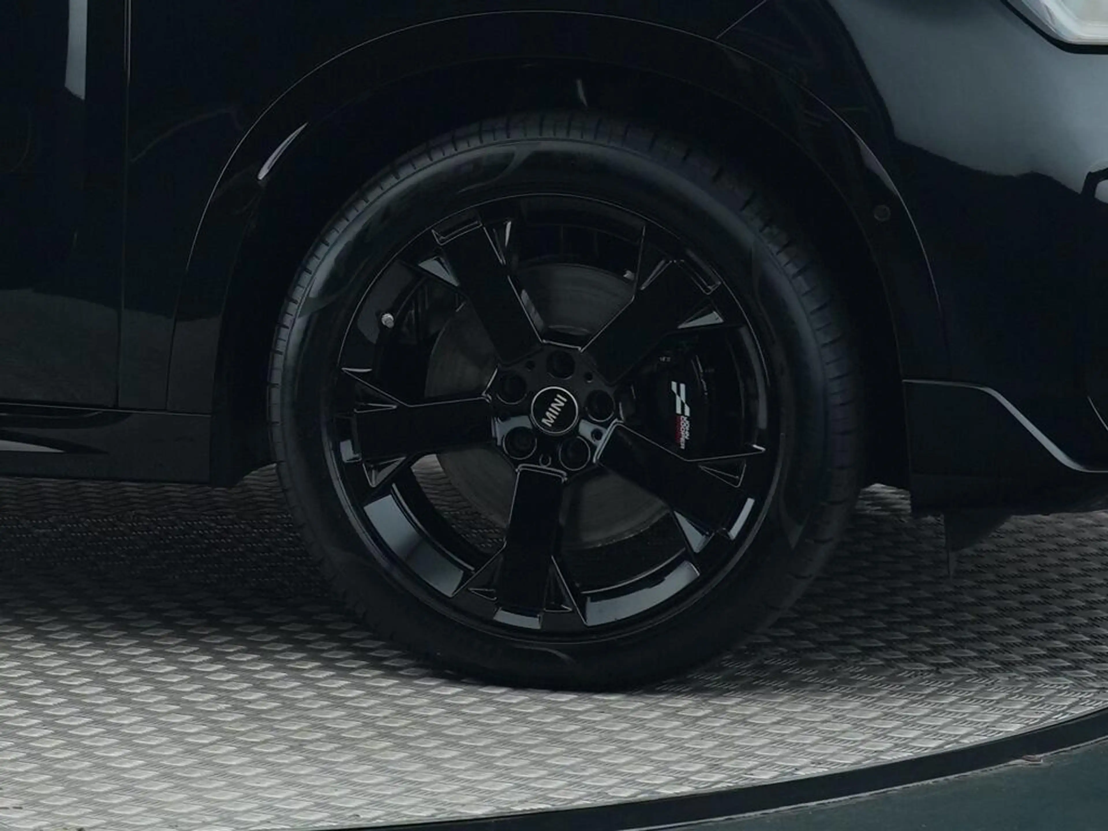 MINI John Cooper Works Countryman 1.5 C XL — photo 15