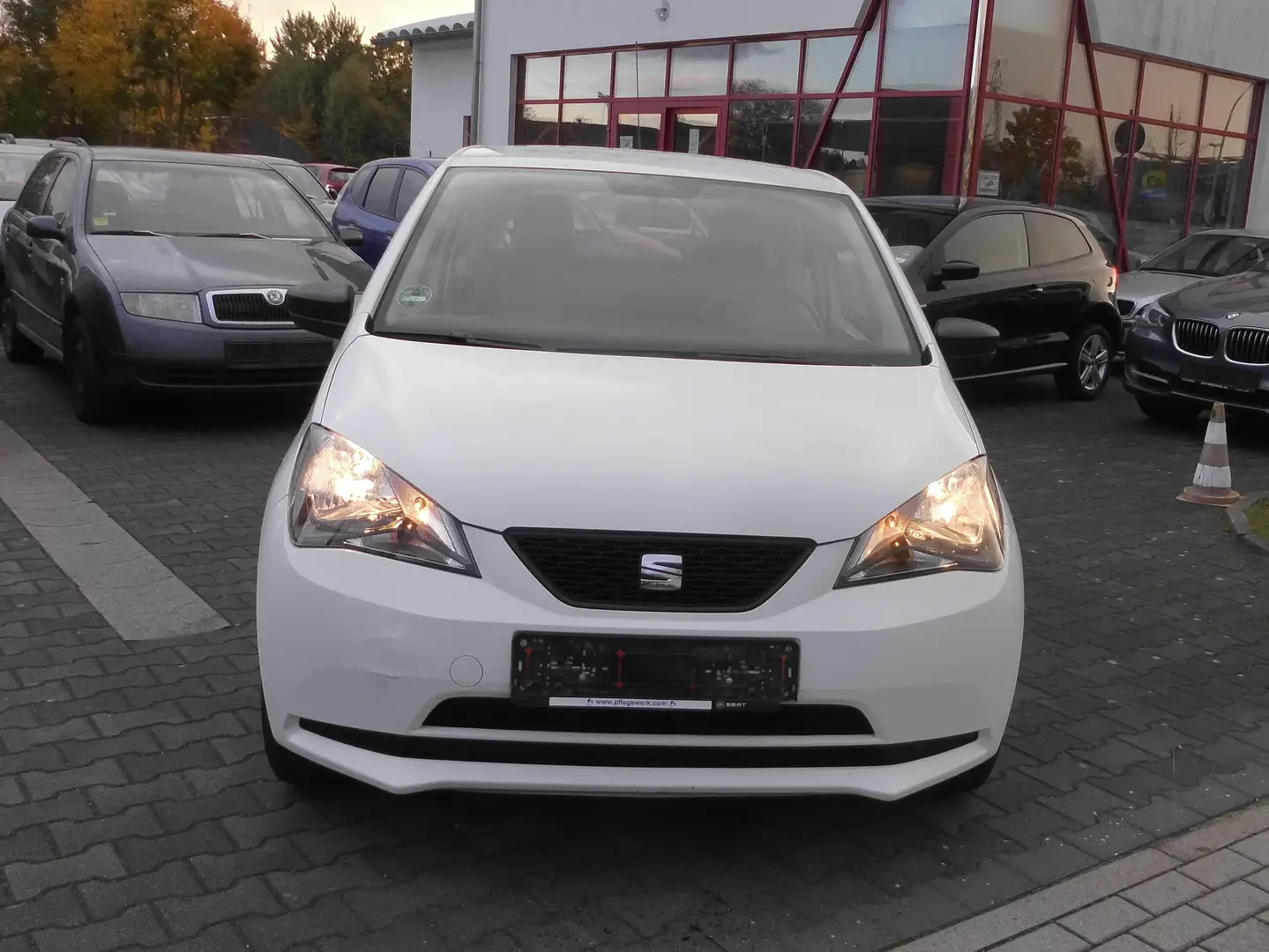 SEAT Mii Mii  3-Türer 1.0 Ecomotive 80 TKM.1 HAND. KLIMA Blanc - 1