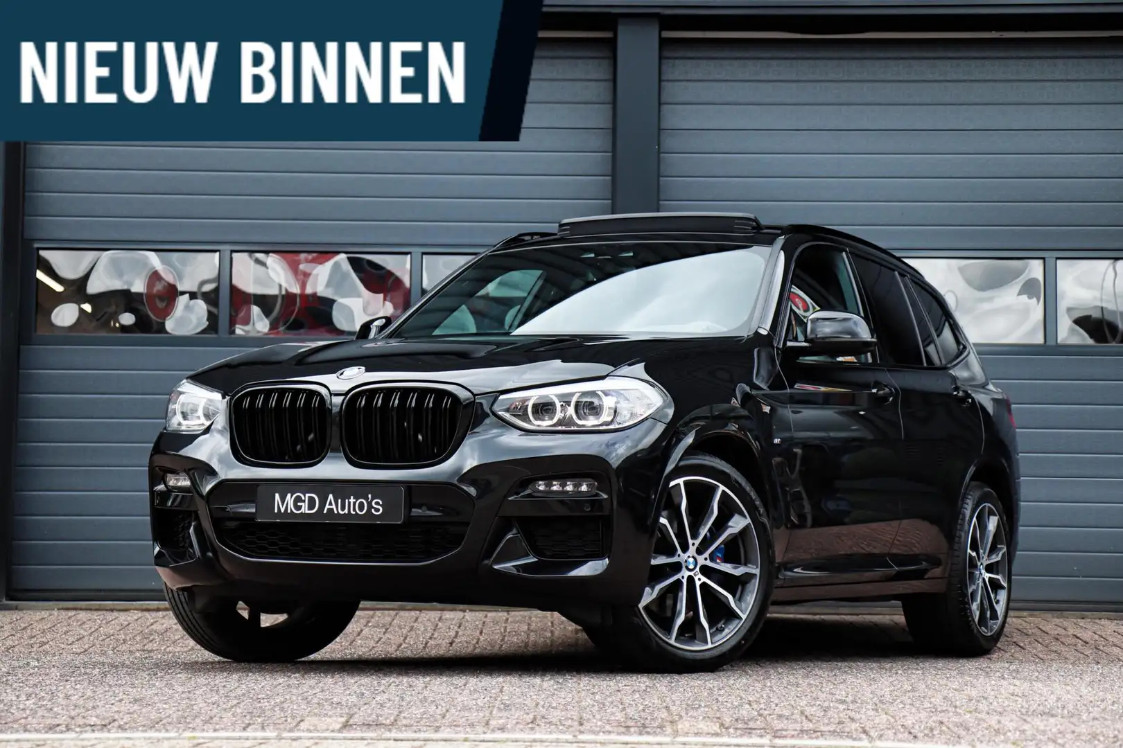 BMW X3 xDrive30i M-Sport M-Pakket /LED/PANODAK/HUD/MEMORY Zwart - 1