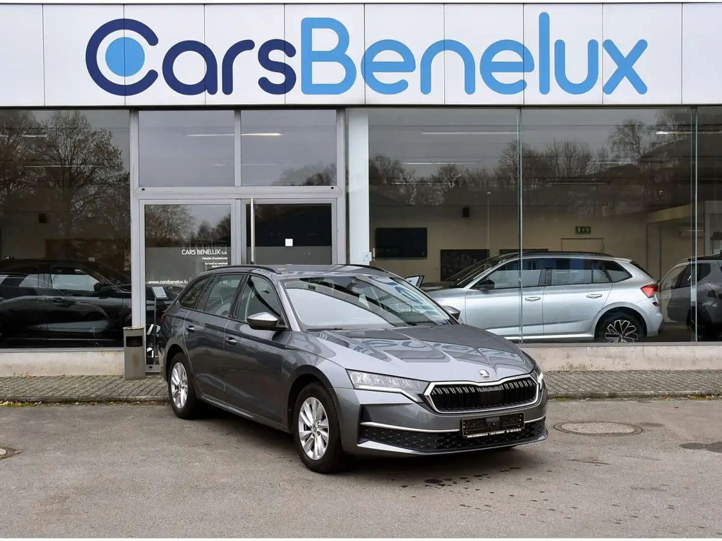 Skoda Octavia Combi 2.0 TDI Selection DSG ACC GPS LANE CAM 1 M. Gris - 1