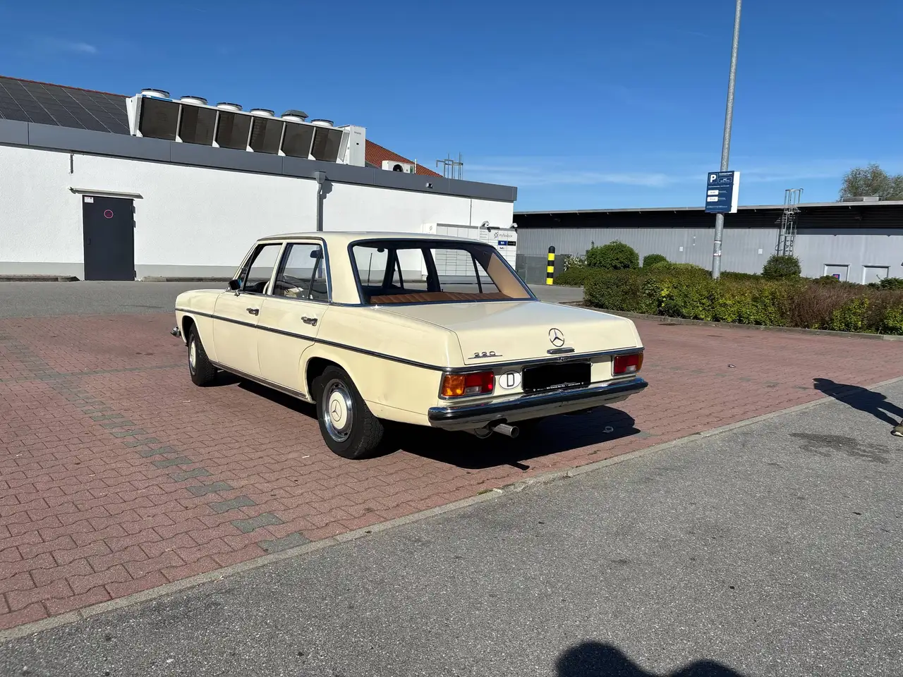 Mercedes-Benz 220, foto 4