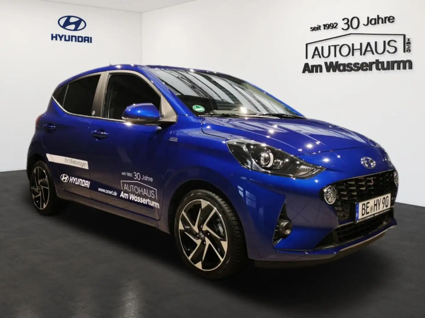 Hyundai i10 1.0 BENZIN EDITION 30 PLUS NAVI SITZHEIZUNG Blu/Azzurro - 2