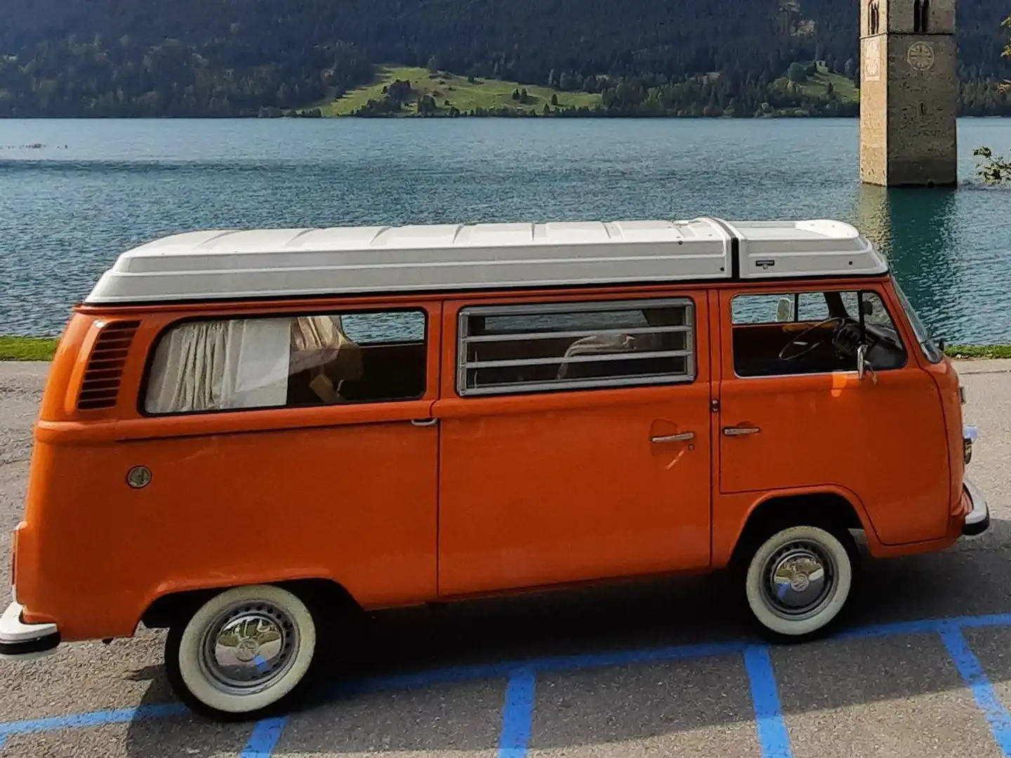 Volkswagen T2 Westfalia Orange - 1