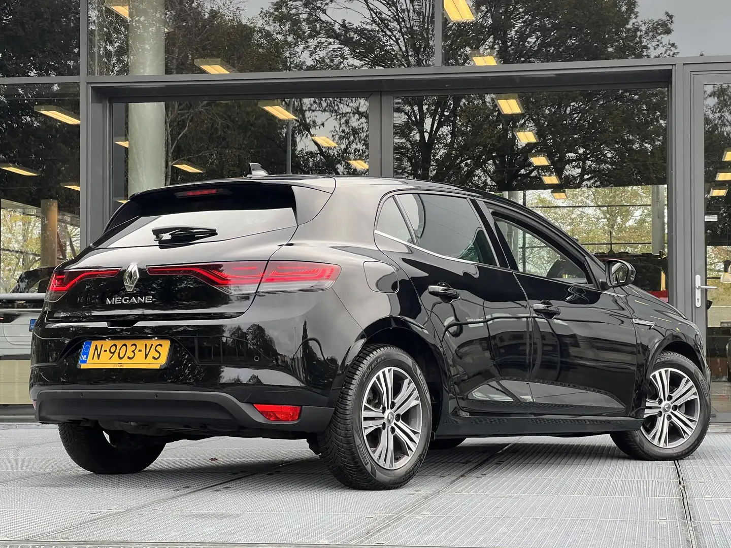 Renault Megane 1.3 TCe 140 EDC Intens | Navigatie | Automaat | Ca Negro - 2