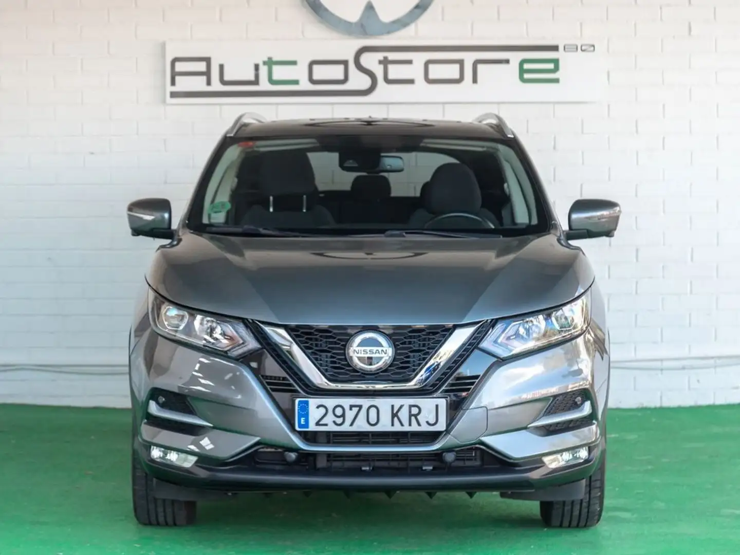 Nissan Qashqai dCi 96 kW 130 CV TEKNA Grau - 2