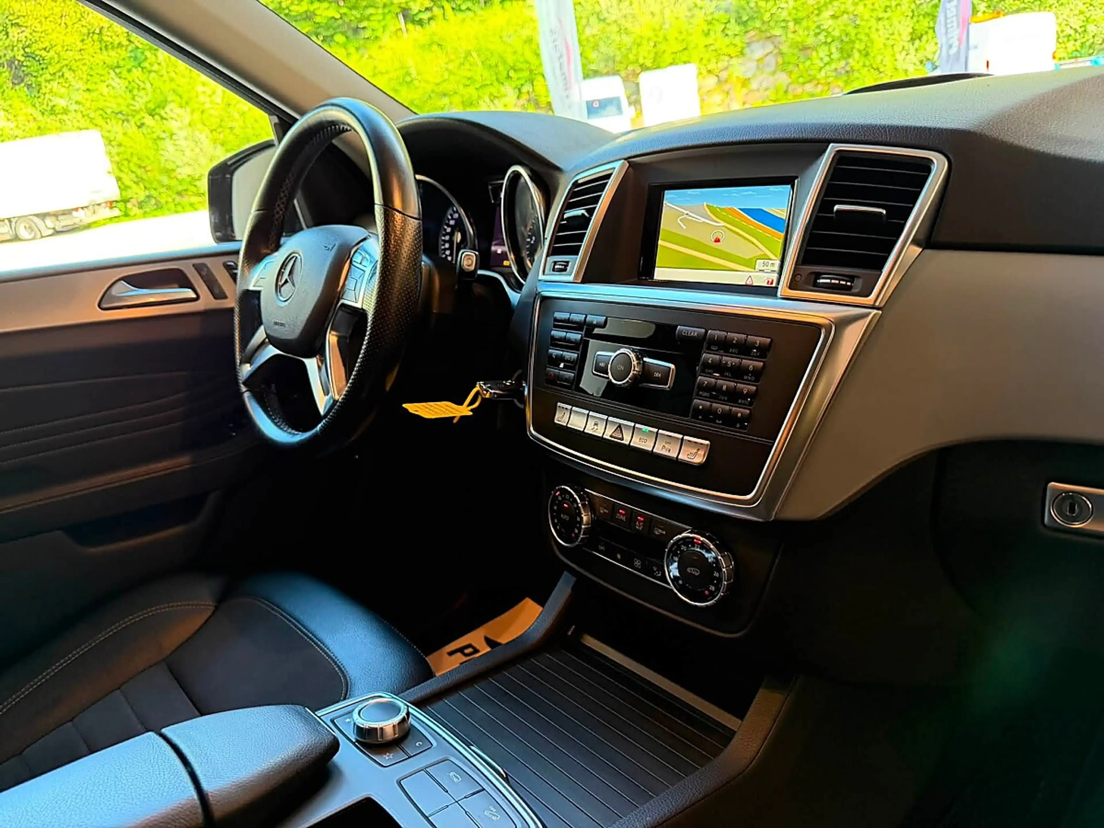 Mercedes-Benz ML 350 CDI DPF 4MATIC/1.HAND/AMG-LINE/INTELLIGENT-LIGH... — photo 14