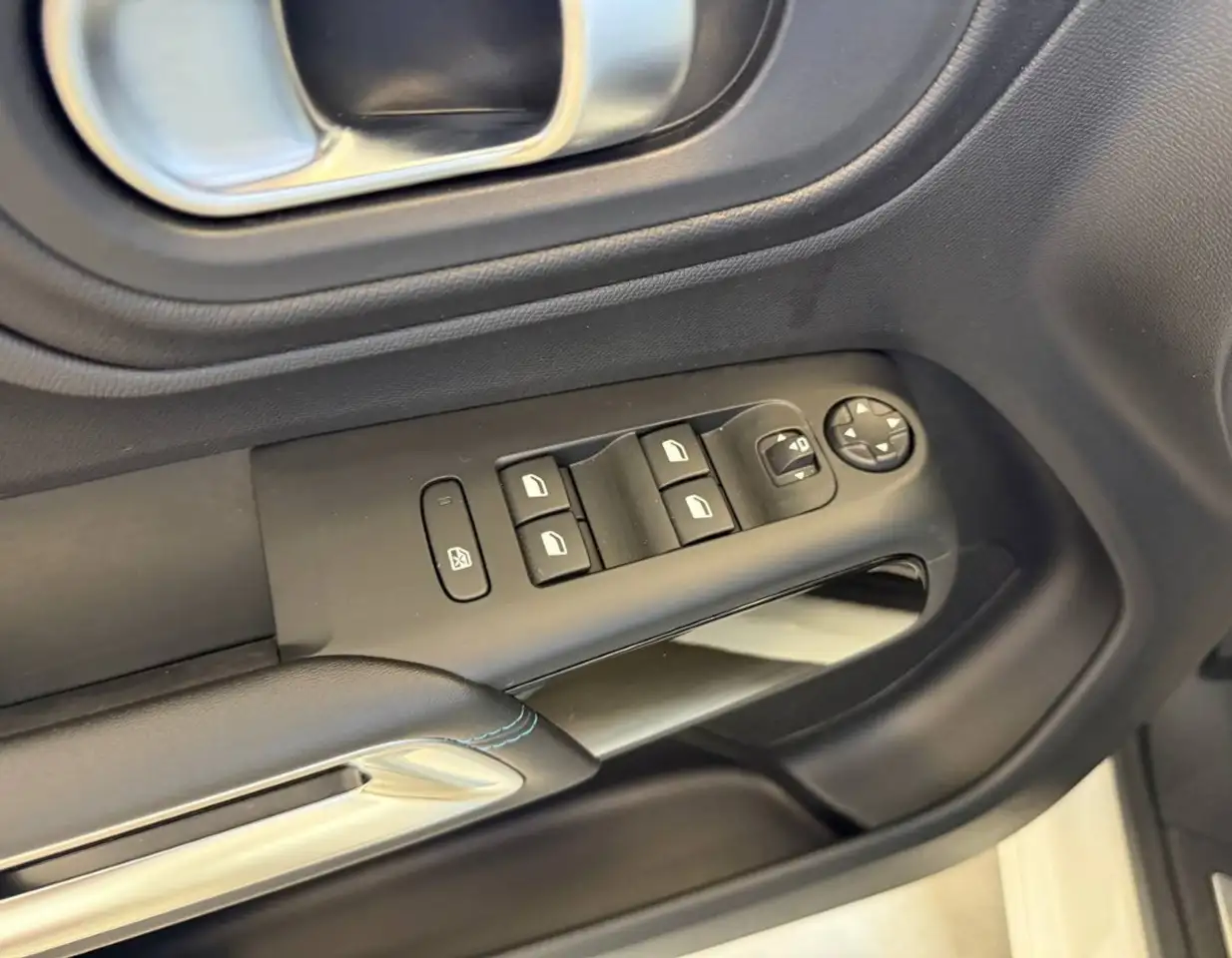 Citroen C5 Aircross BlueHDi 130 S&S EAT8 Shine Pack, миниатюра 20