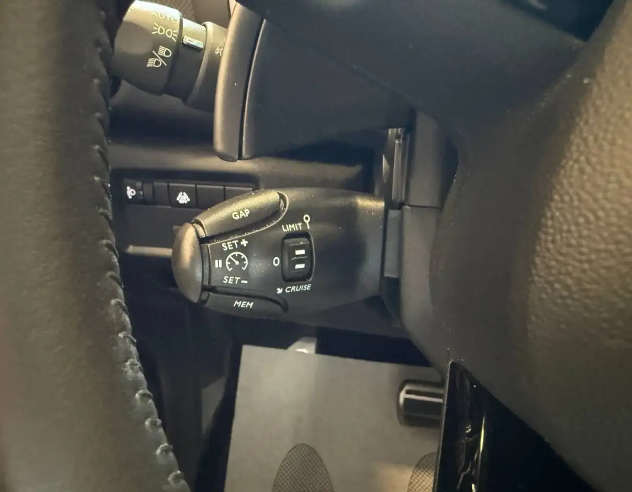 Citroen C5 Aircross BlueHDi 130 S&S EAT8 Shine Pack, миниатюра 14