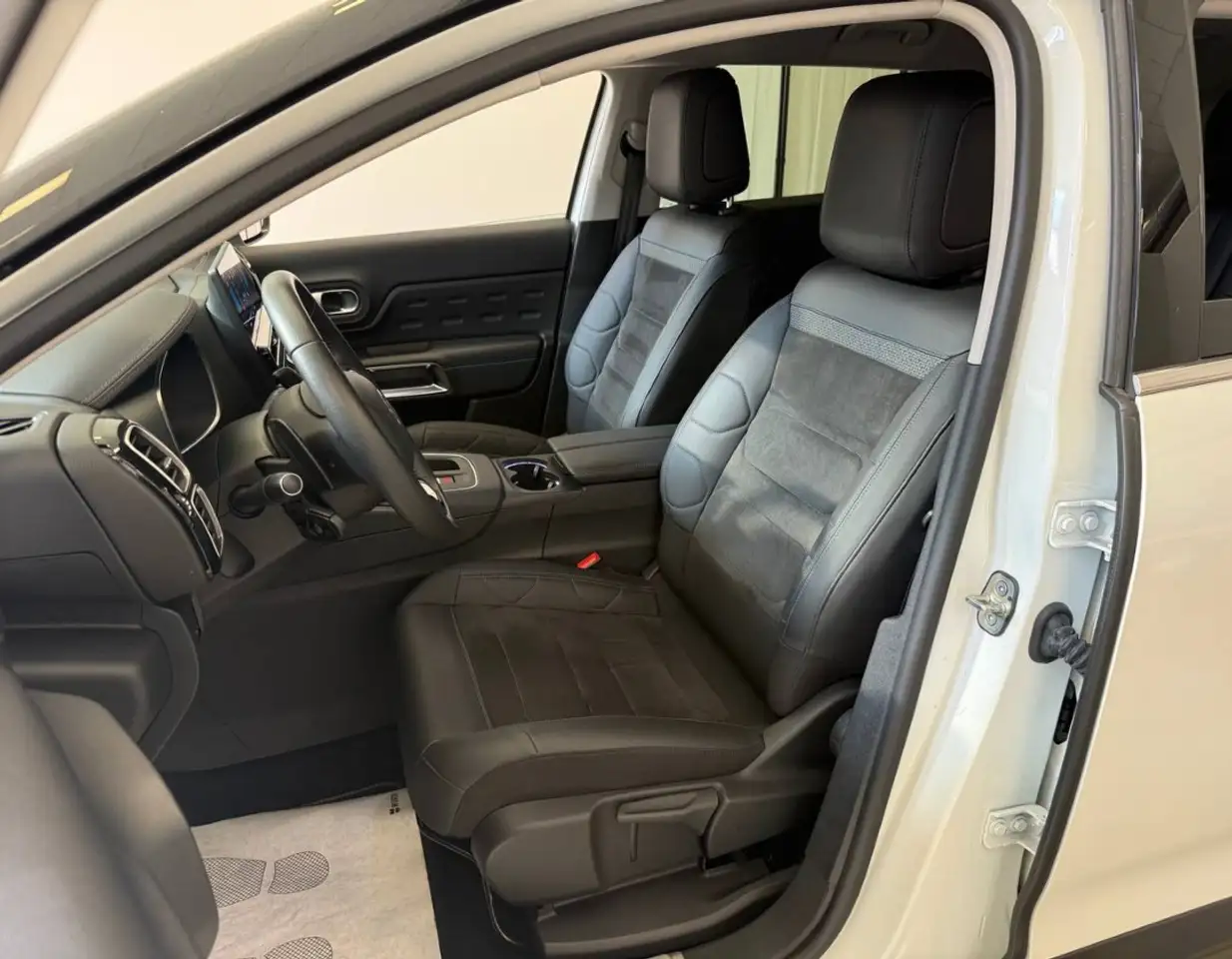 Citroen C5 Aircross BlueHDi 130 S&S EAT8 Shine Pack, миниатюра 6