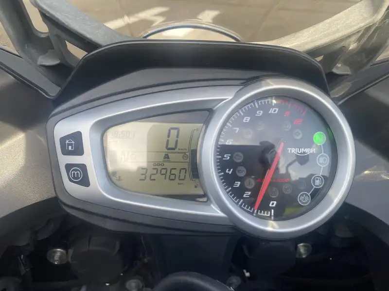 Triumph Tiger 1050 - foto 8