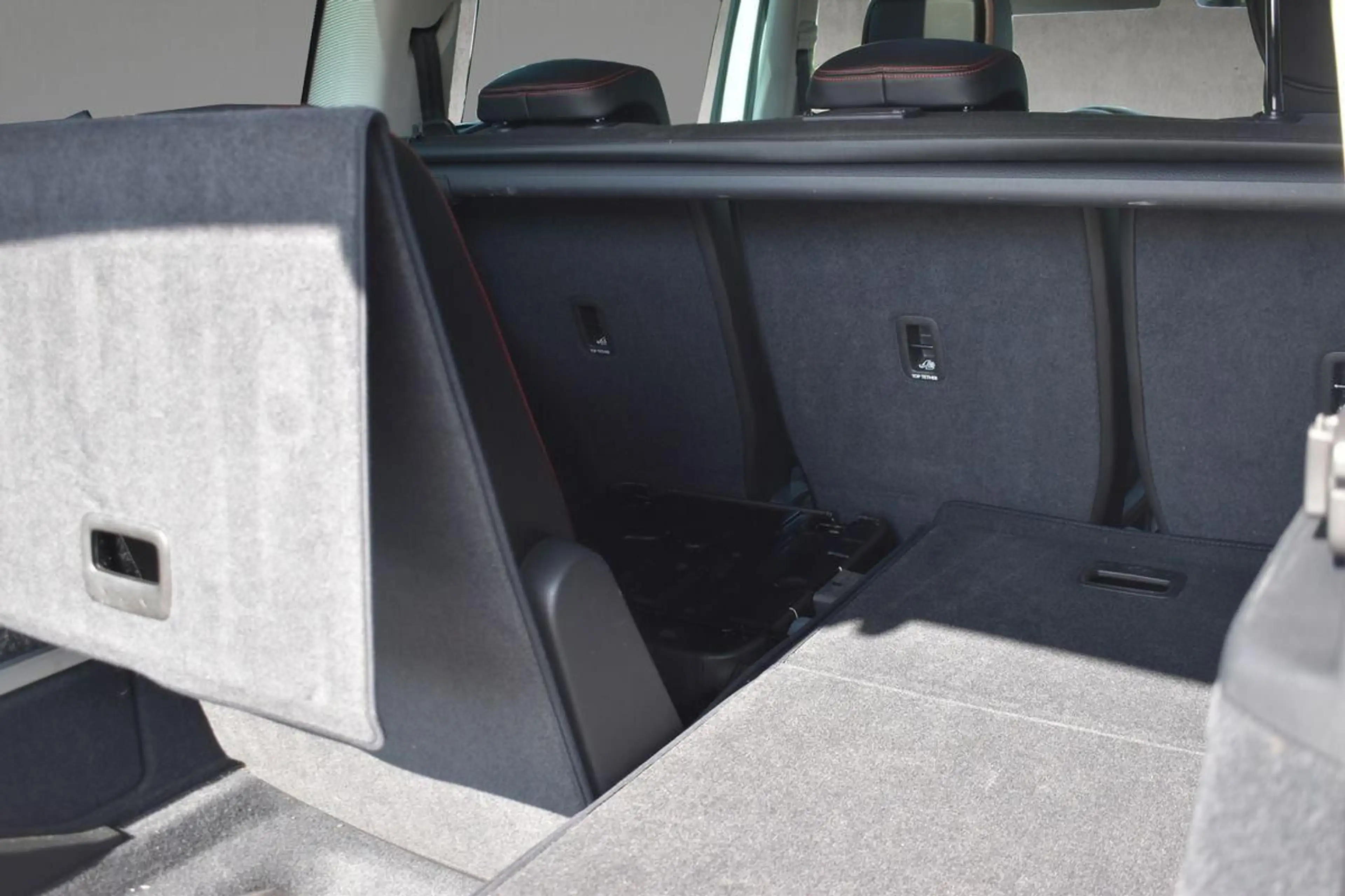 SEAT Alhambra 1.4 TSI FR-Line*7-Si.*AHK*Pano*Kamera* — photo 8