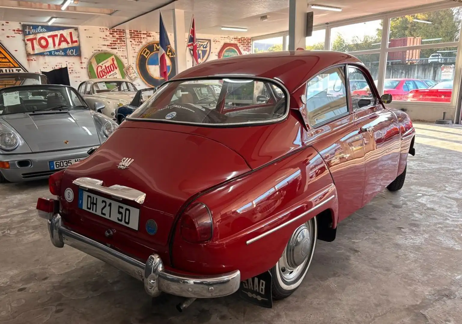 Saab 96 841 cm3 Rot - 2