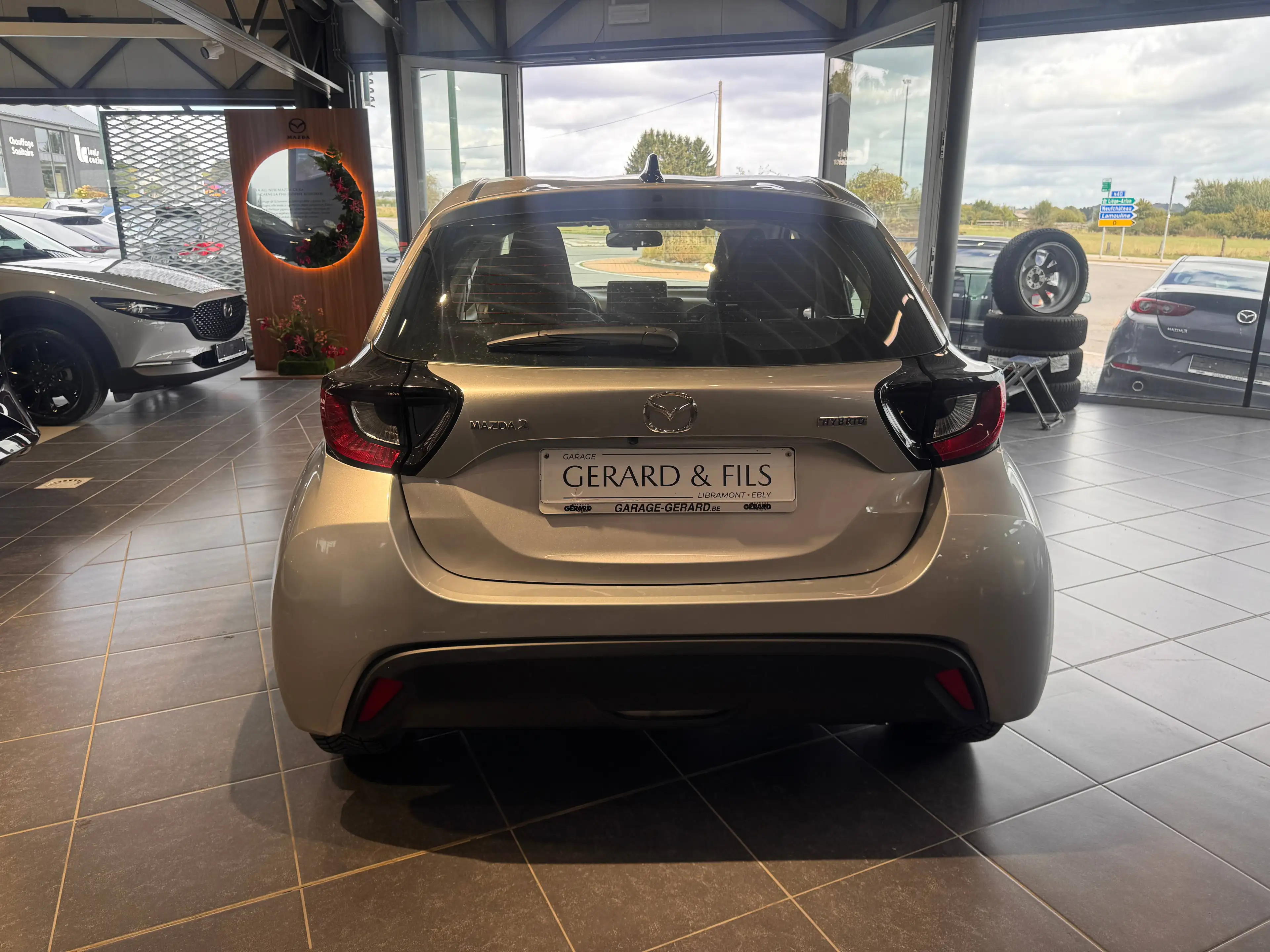 Mazda 2 2 Hybrid 1.5i VVT-i E-CVT Prime-Line Prime-Line — photo 5