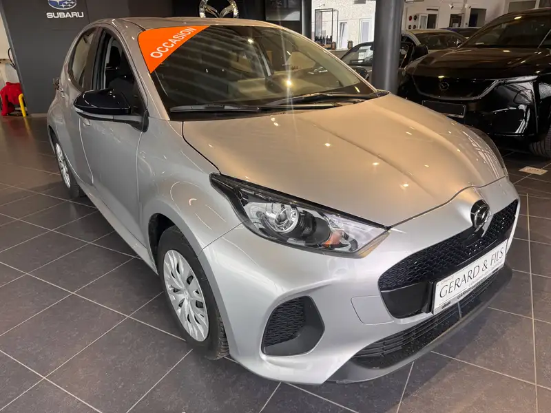 MAZDA 2