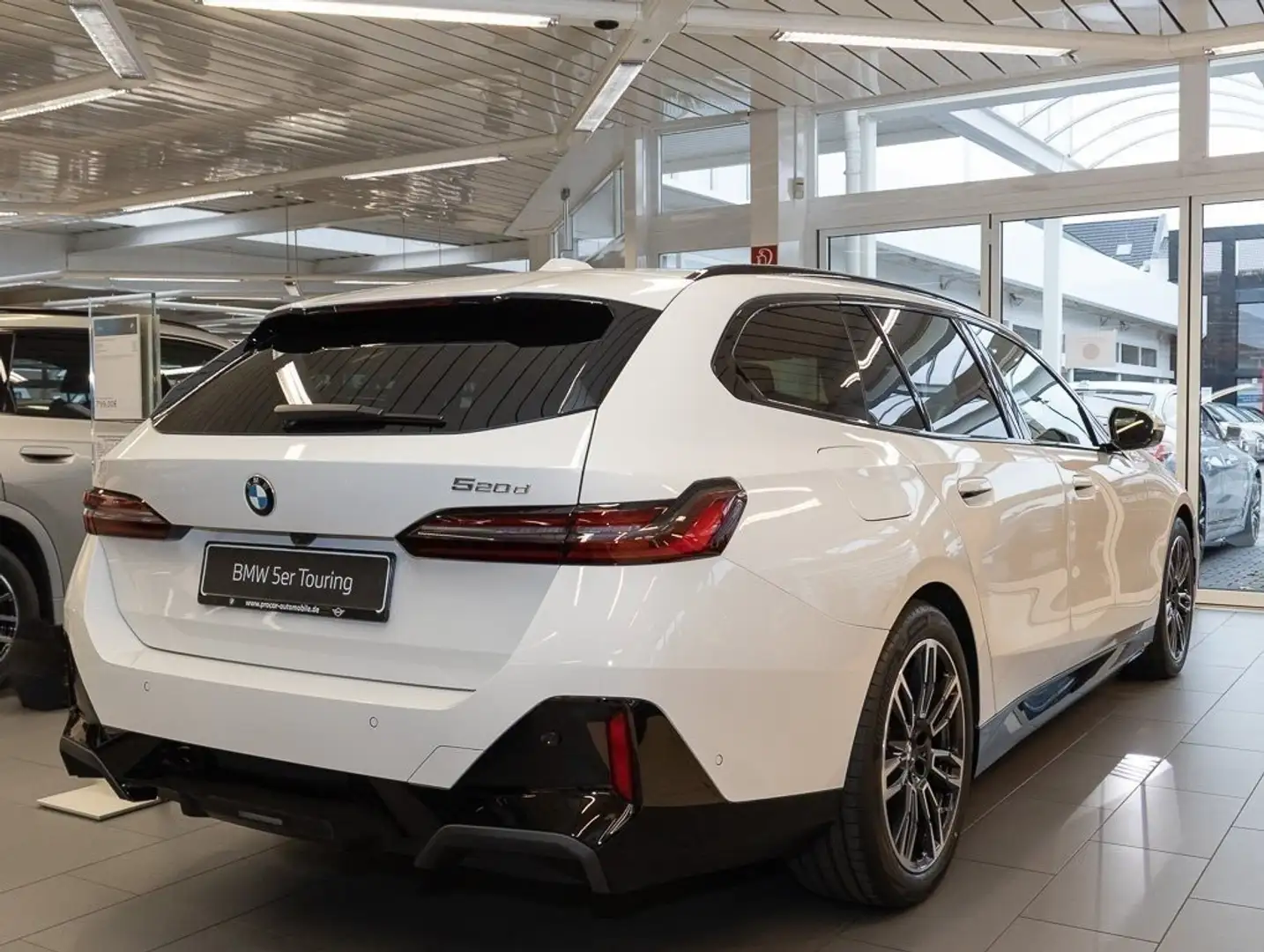 BMW 520 d M Sportpaket Head-Up HK HiFi DAB LED RFK Weiß - 2