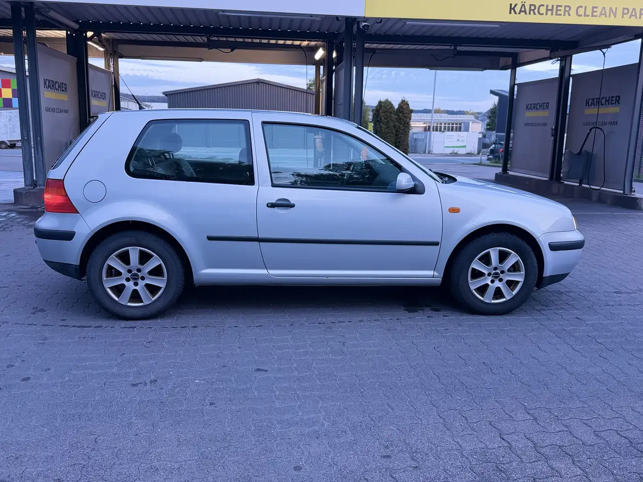 Volkswagen Golf VW Golf 1.6 Benzin 74 kW / 101 PS – EZ 03/1999, foto 5