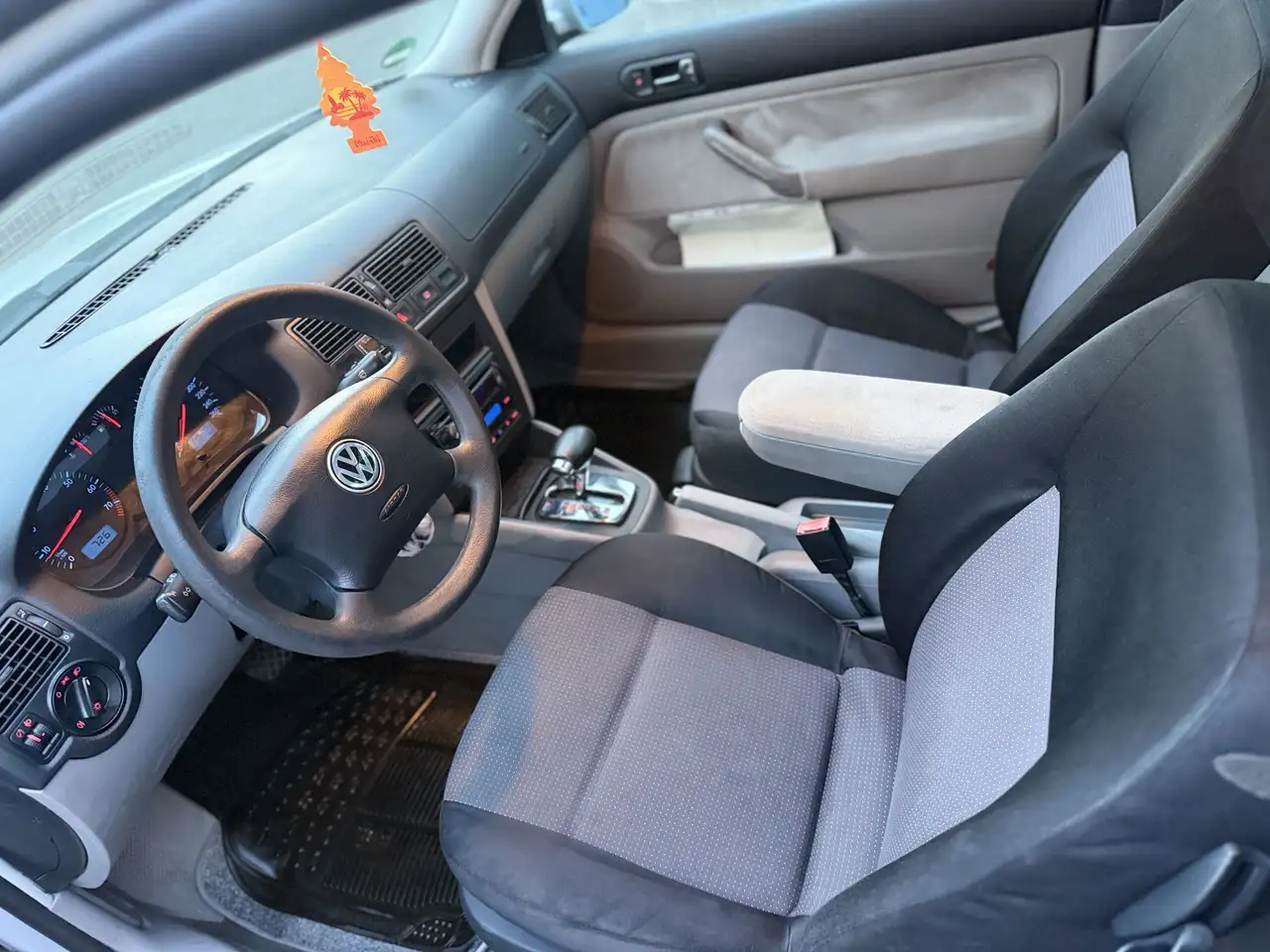Volkswagen Golf VW Golf 1.6 Benzin 74 kW / 101 PS – EZ 03/1999, foto 7