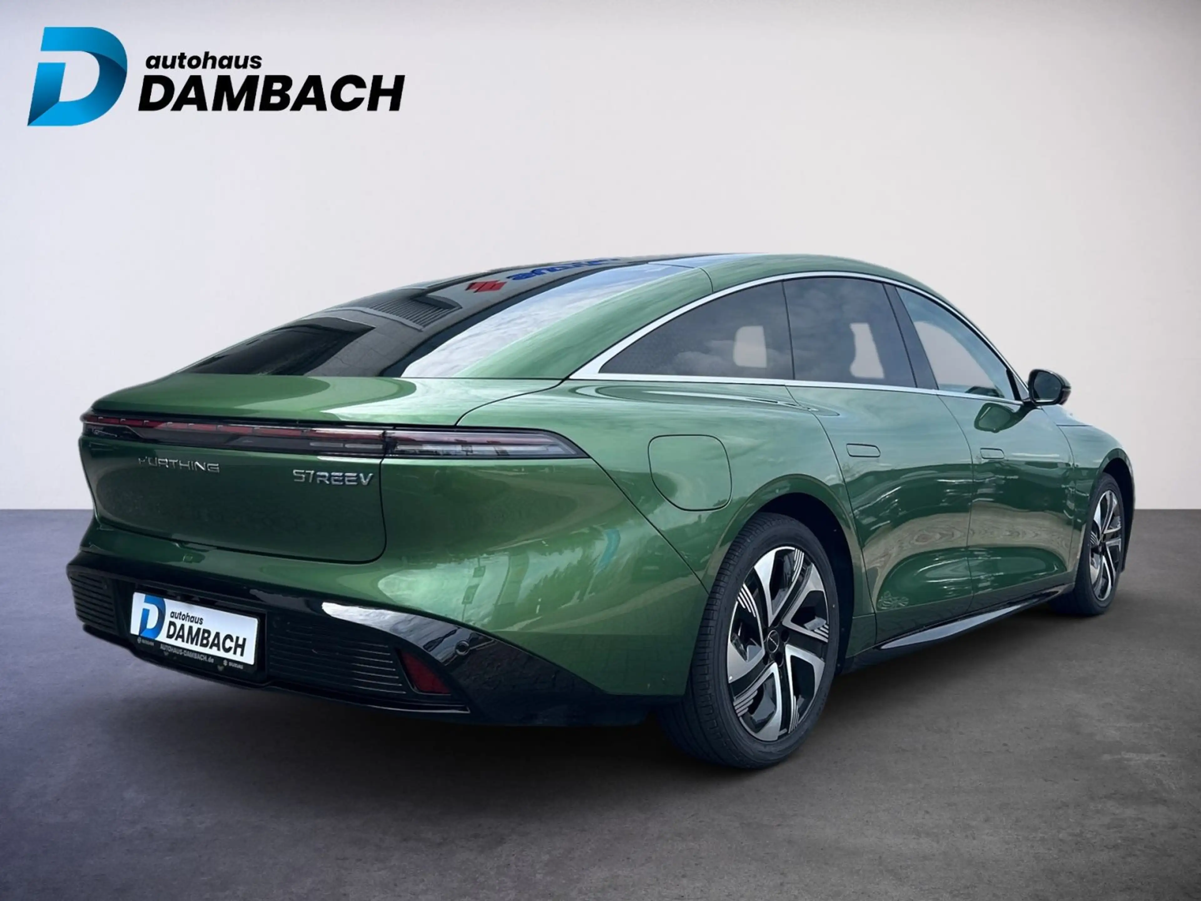 DFM Forthing 7 REEV *PANO*LED*360°*PDC*ACC*CARPLAY* — photo 3