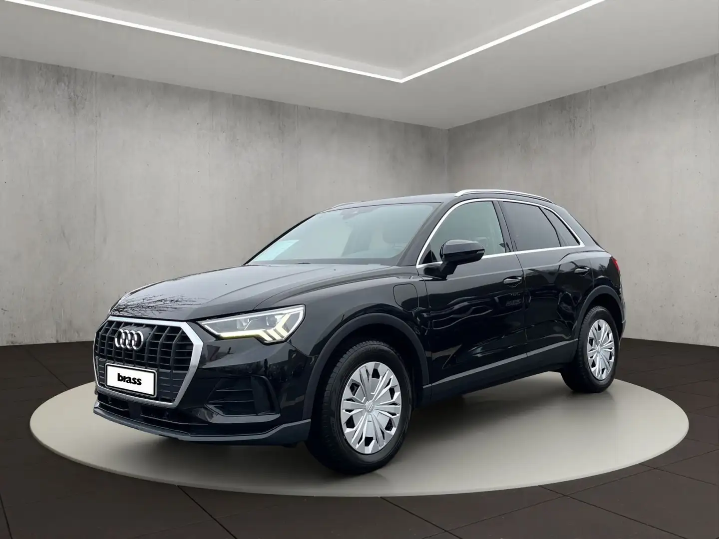 Audi Q3 45 TFSI e 180(245) kW(PS) S tronic Noir - 1