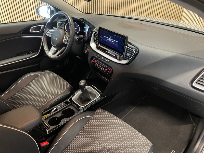 Kia Ceed SW / cee'd SW Sportswagon 1.0 T-GDi DynamicPlusLine|120PK|1/2 LE — photo 22