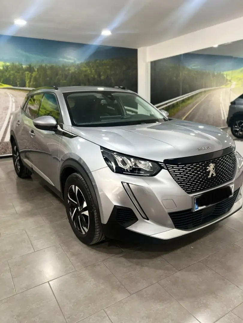 Peugeot 2008 1.2 PureTech S&S Allure 100 Plateado - 2