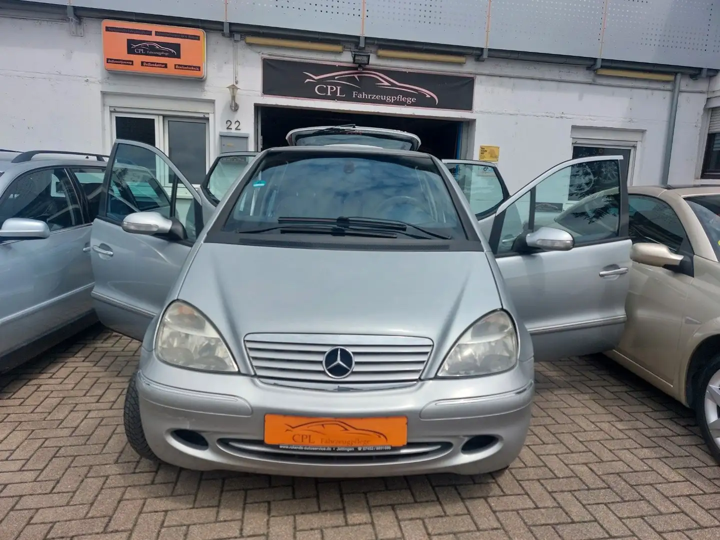 Mercedes-Benz A 190 AVANTGARDE*ALU*AHK*ANGEBOT NUR HEUTE Szary - 1