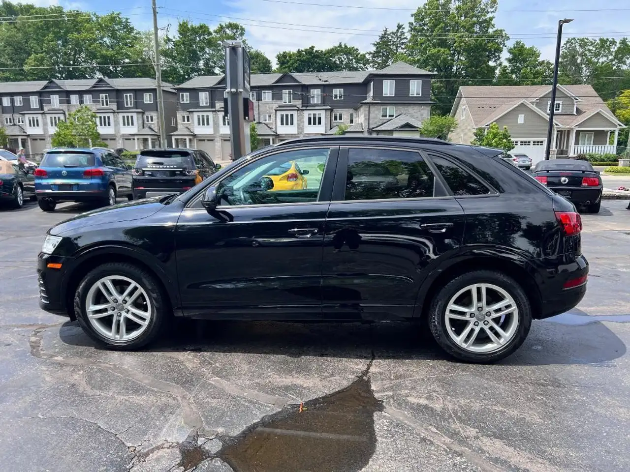 Audi Q3 снимка Audi Q3