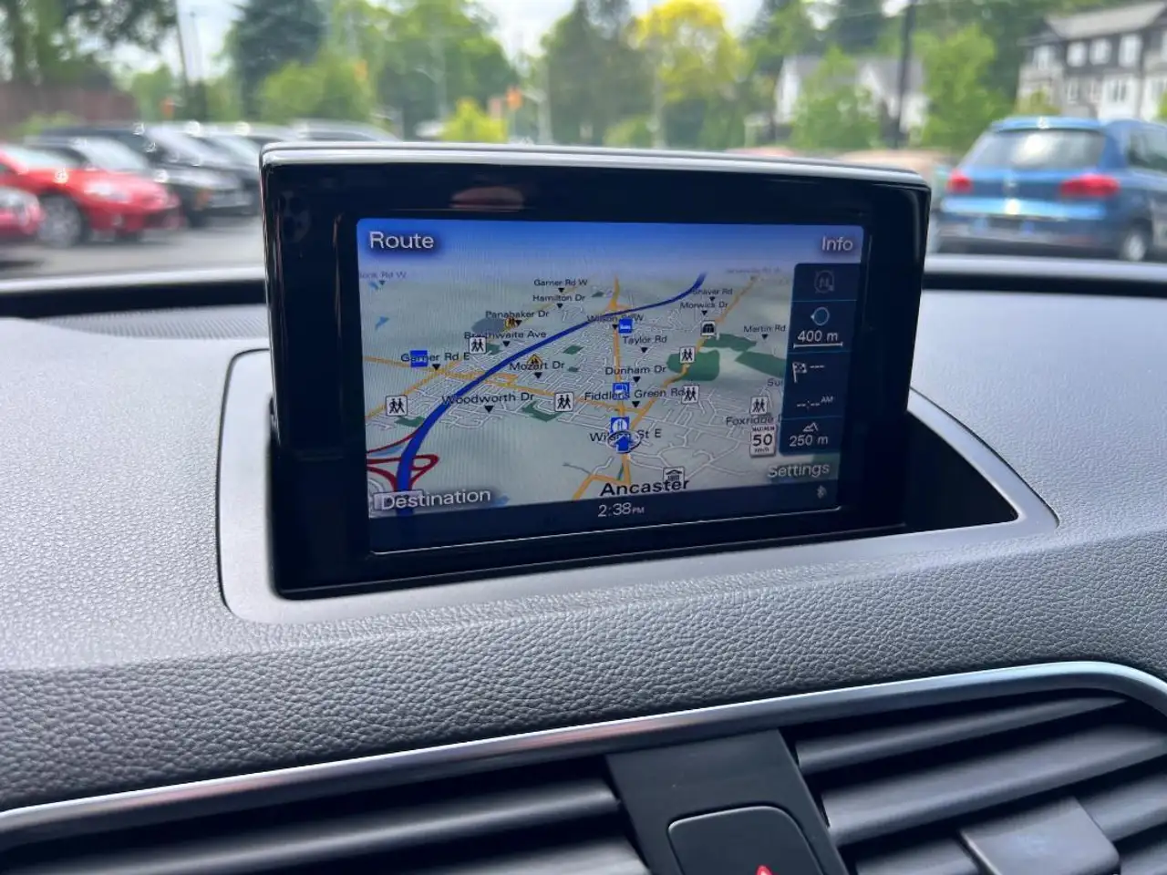 Audi Q3 снимка Audi Q3