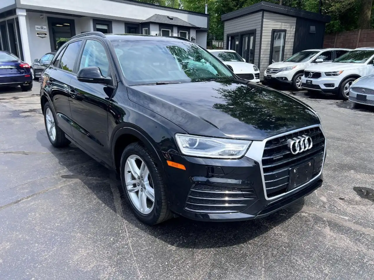 Audi Q3 снимка Audi Q3