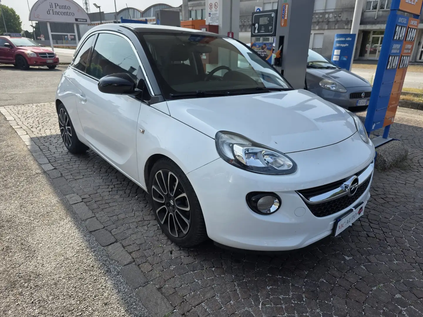 Opel Adam 1.4 Air 87cv con 83.000km Unicoproprietario - 1
