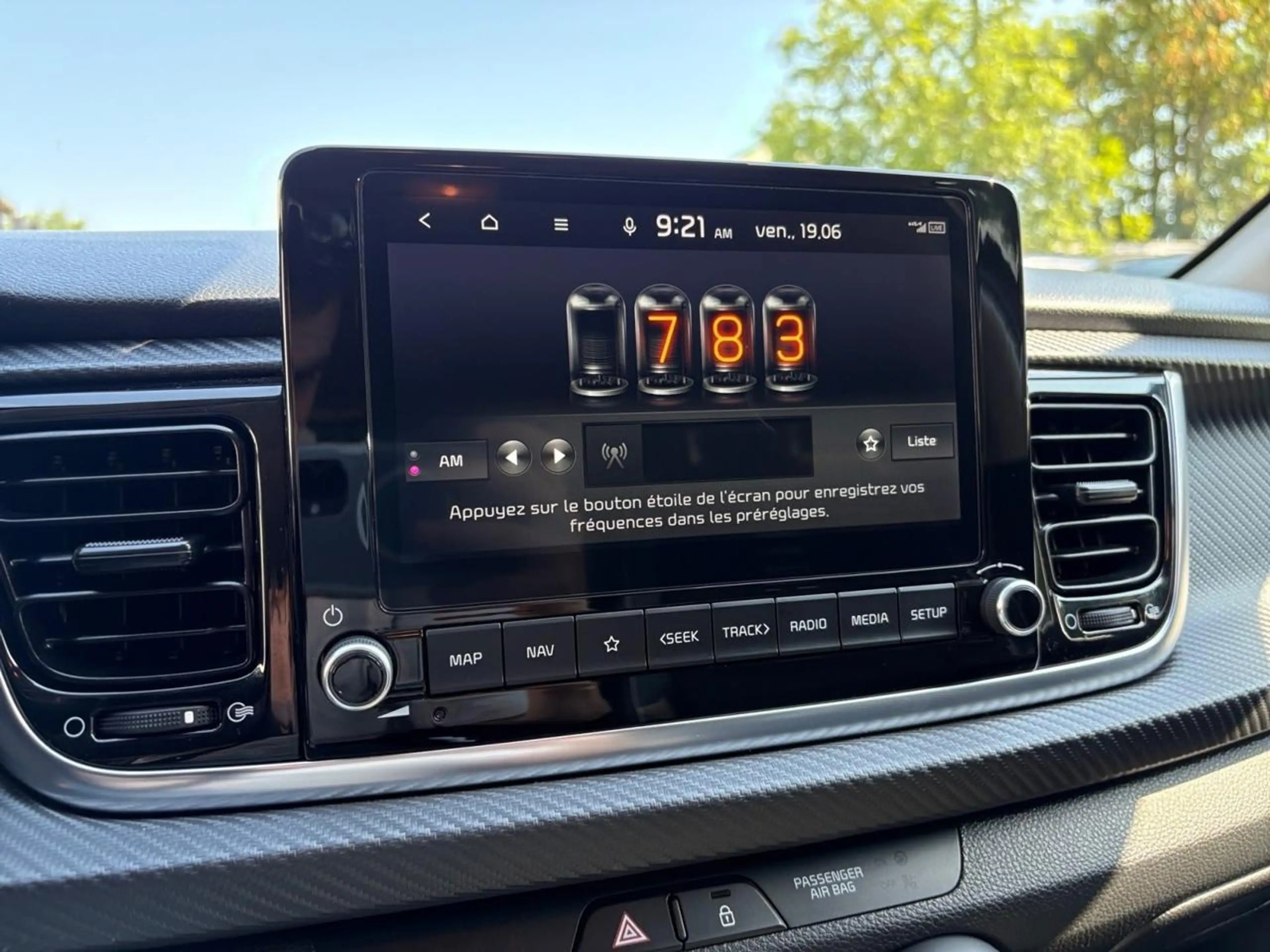 Kia Rio 1.0 T MHEV GT Line — photo 12