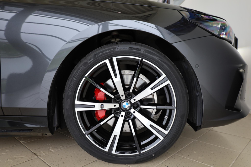 BMW 530 5 Serie Touring 530e M Sportpakket Pro | Panoramad — photo 7