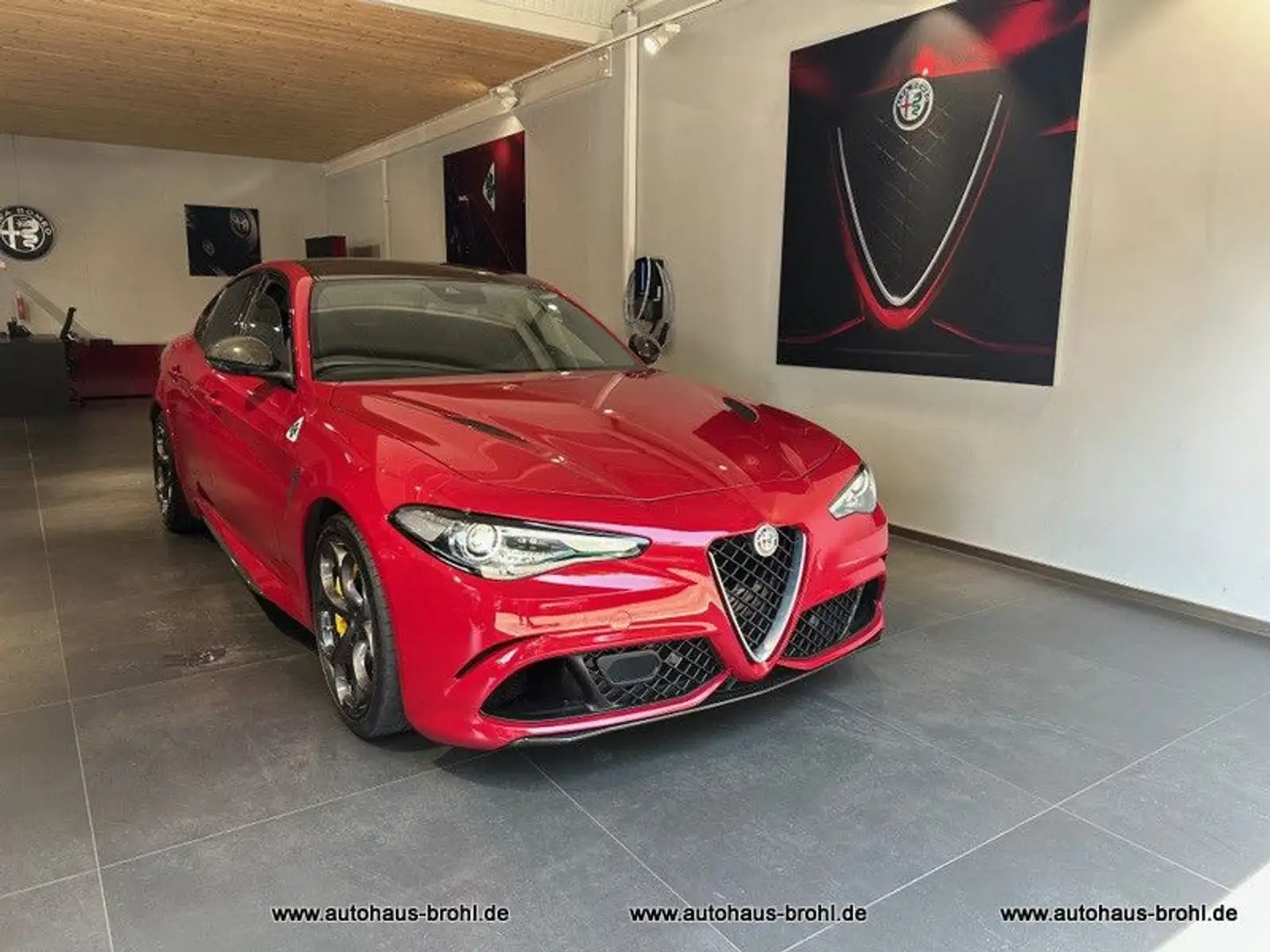 Alfa Romeo Giulia Quadrifoglio 510PS Rot - 1