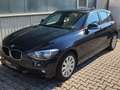 BMW 114 114 i Schwarz - thumbnail 6