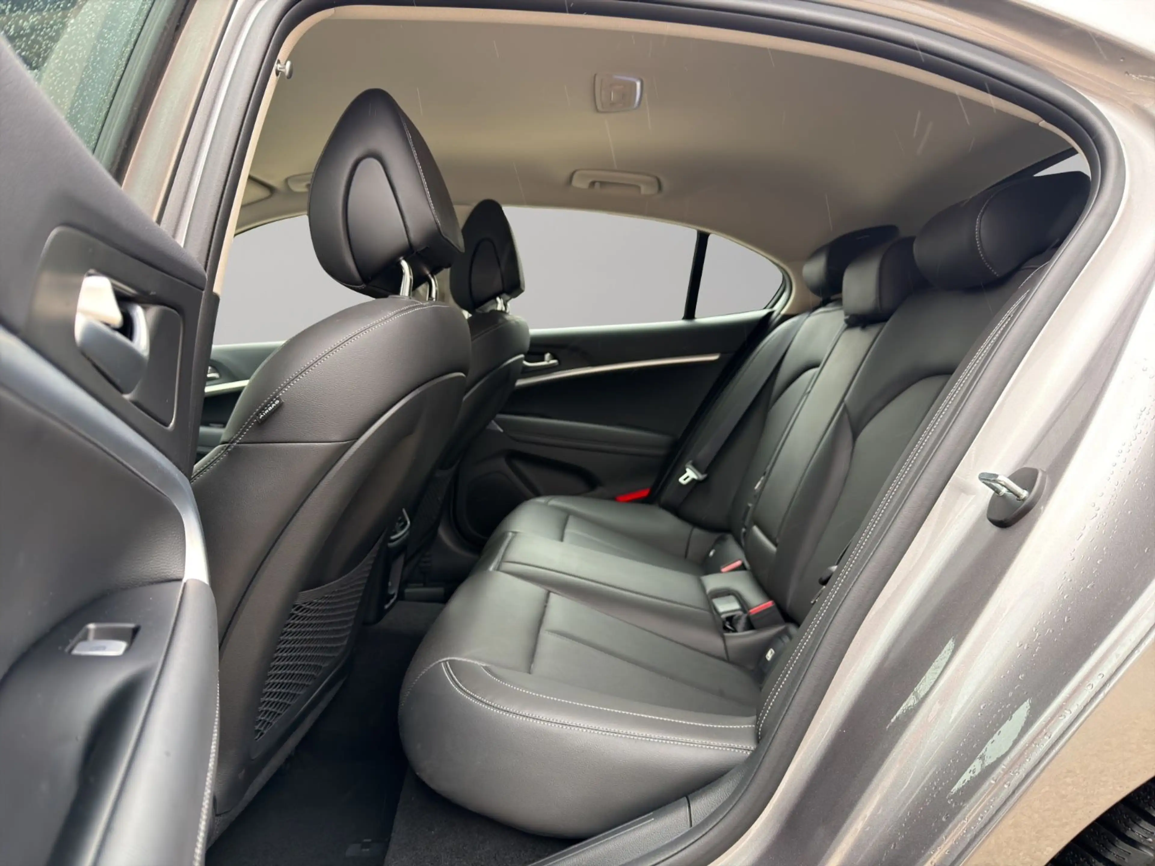 Genesis G70 Shooting Brake 2.2 d Premium Aut. — photo 14