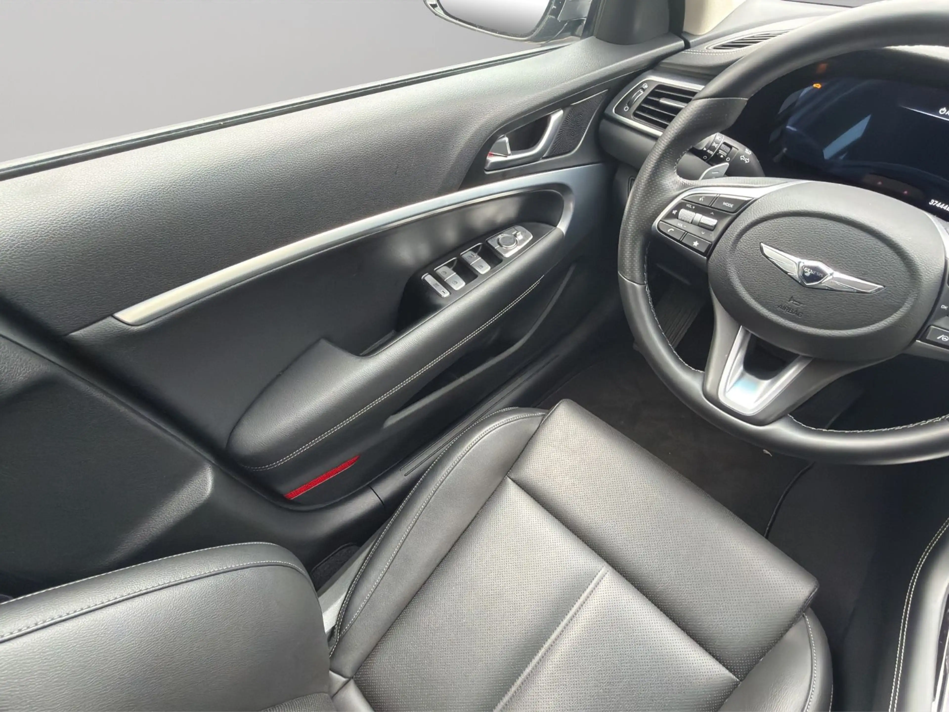 Genesis G70 Shooting Brake 2.2 d Premium Aut. — photo 15
