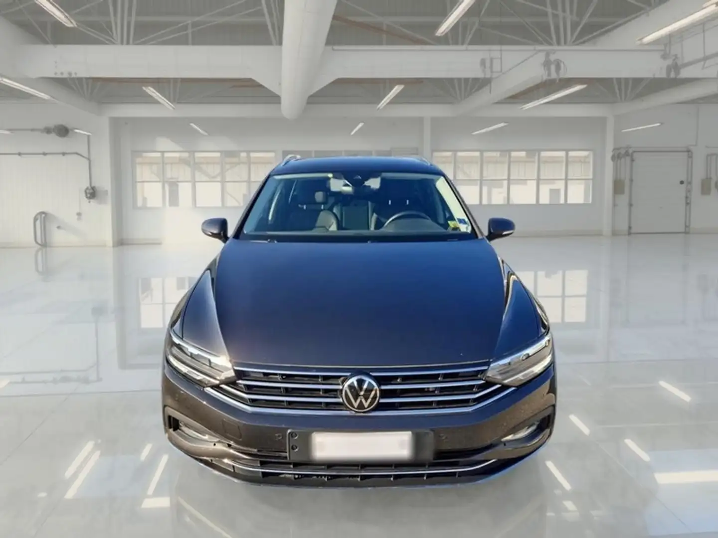 Volkswagen Passat Variant 2.0 TDI SCR EVO 110kW Executive DSG - 2