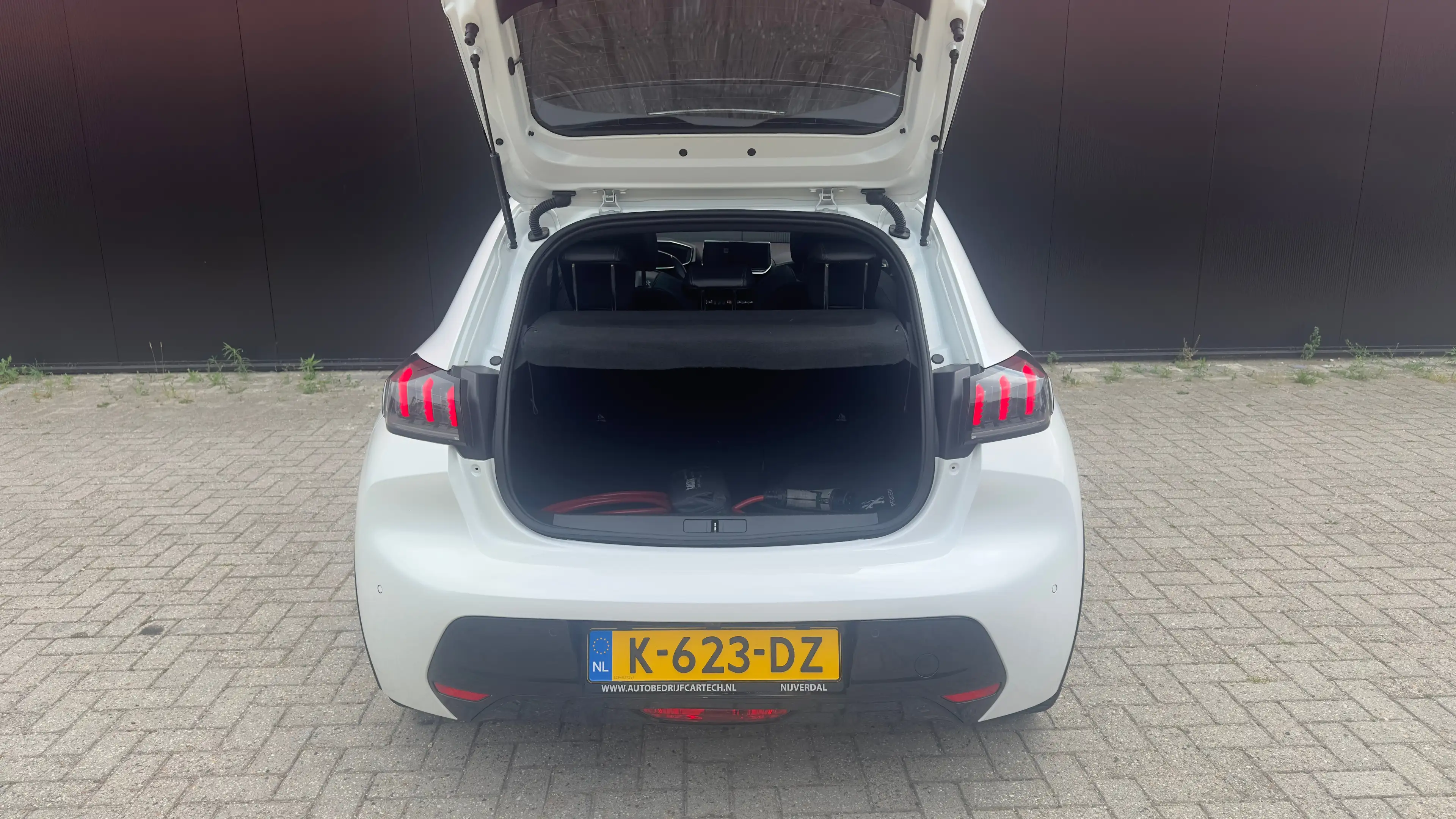 Peugeot e-208 EV GT 350 50 kWh | 3-fase | Pano | Camera | Adap C — photo 14