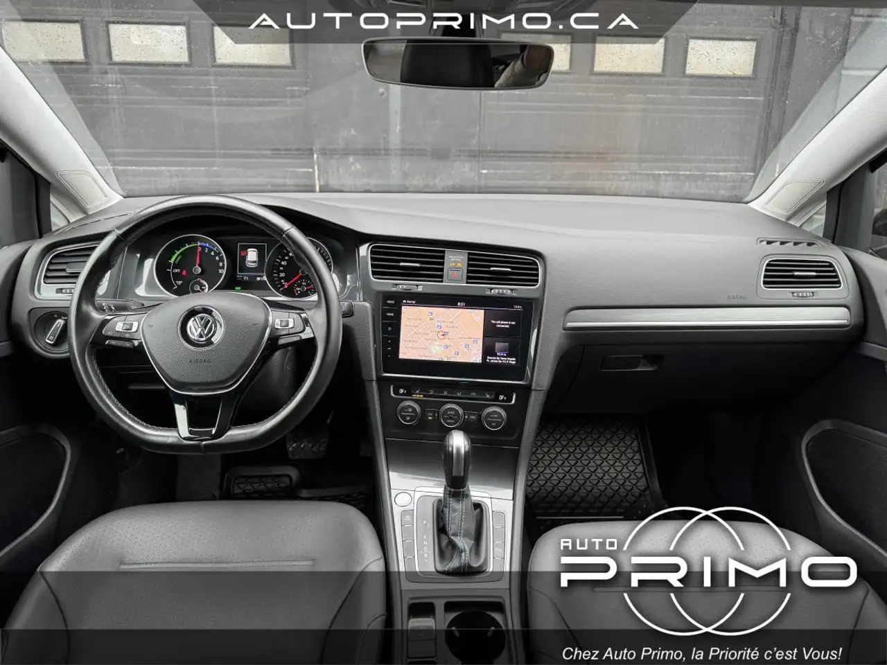 Volkswagen e-Golf снимка Volkswagen e-Golf