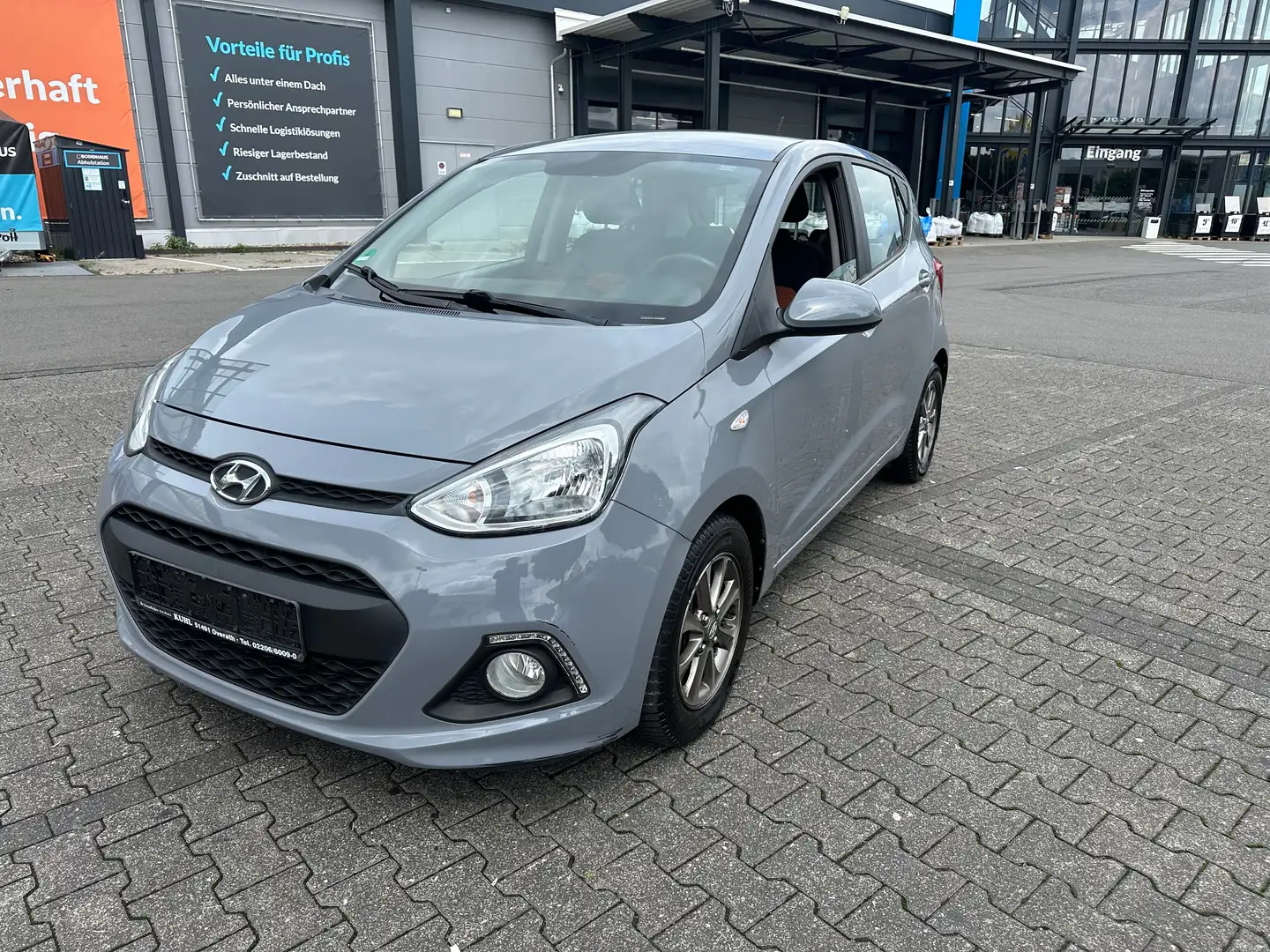 Hyundai i10 1.0 Style, 1 Hand , Sceckheft Blau - 1