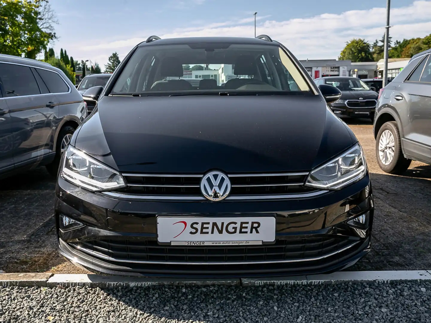 Volkswagen Golf Sportsvan 1.5 TSI Highline LED APP-Connect Czarny - 2
